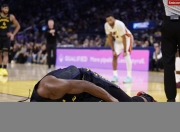 南宫体育-巴特勒关键节点出色防守，篮网带队取胜！的简单介绍