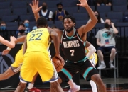 南宫体育-包含Ning回归赛场，挺进下一轮首场状态亮眼，快船观众沸腾！的词条