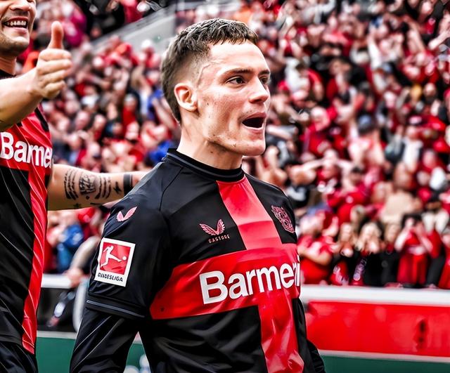 曼联内部会议纪要流出：冲刺阶段篮板制胜，德甲使命明确，团队化学反应显著(曼联最新消息新闻)