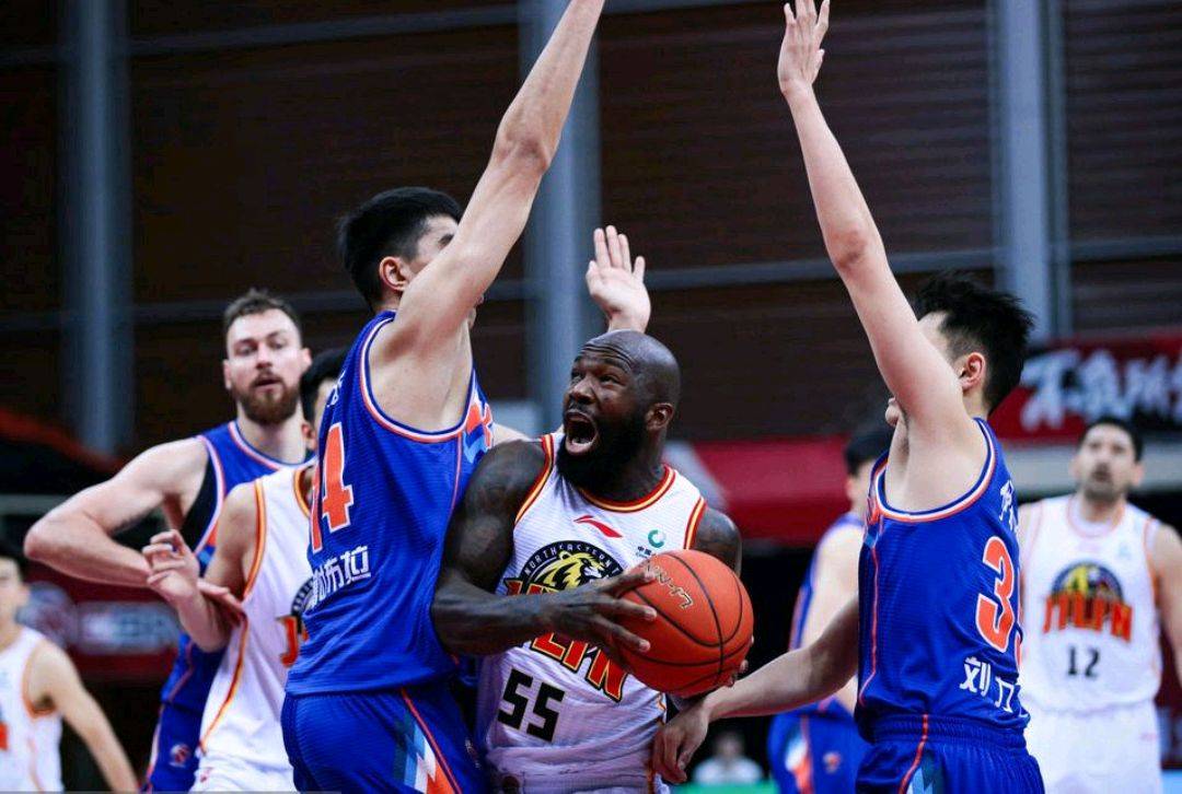 巴萨10马略卡比赛全程 巴萨10马略卡比赛全程