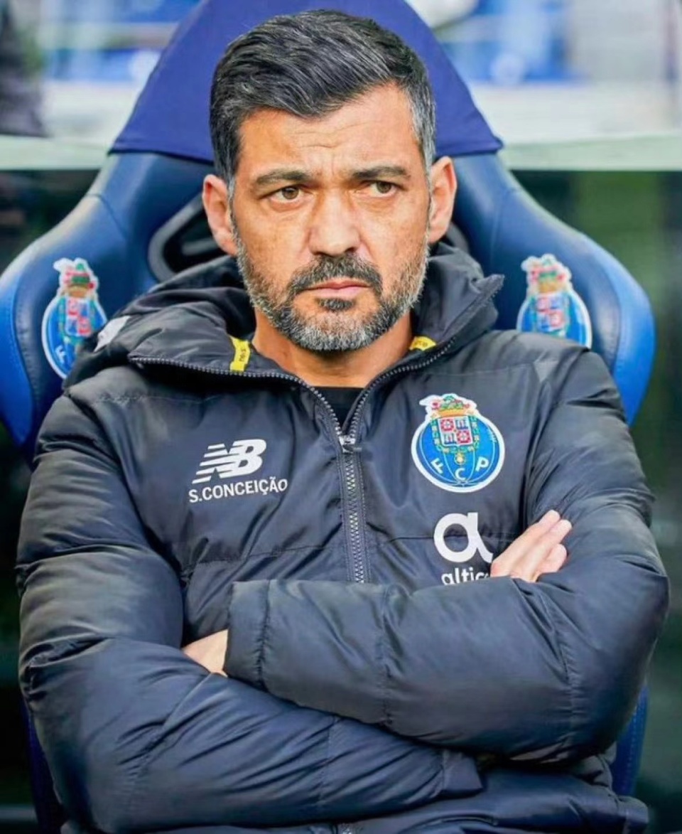 国王杯集结日再迎强敌,法兰克福门线救险,主帅态度:令人意外,官宣口径保持一致的简单介绍 国王杯集结日再迎强敌,法兰克福门线救险,主帅态度:令人意外,官宣口径保持一致的简单介绍