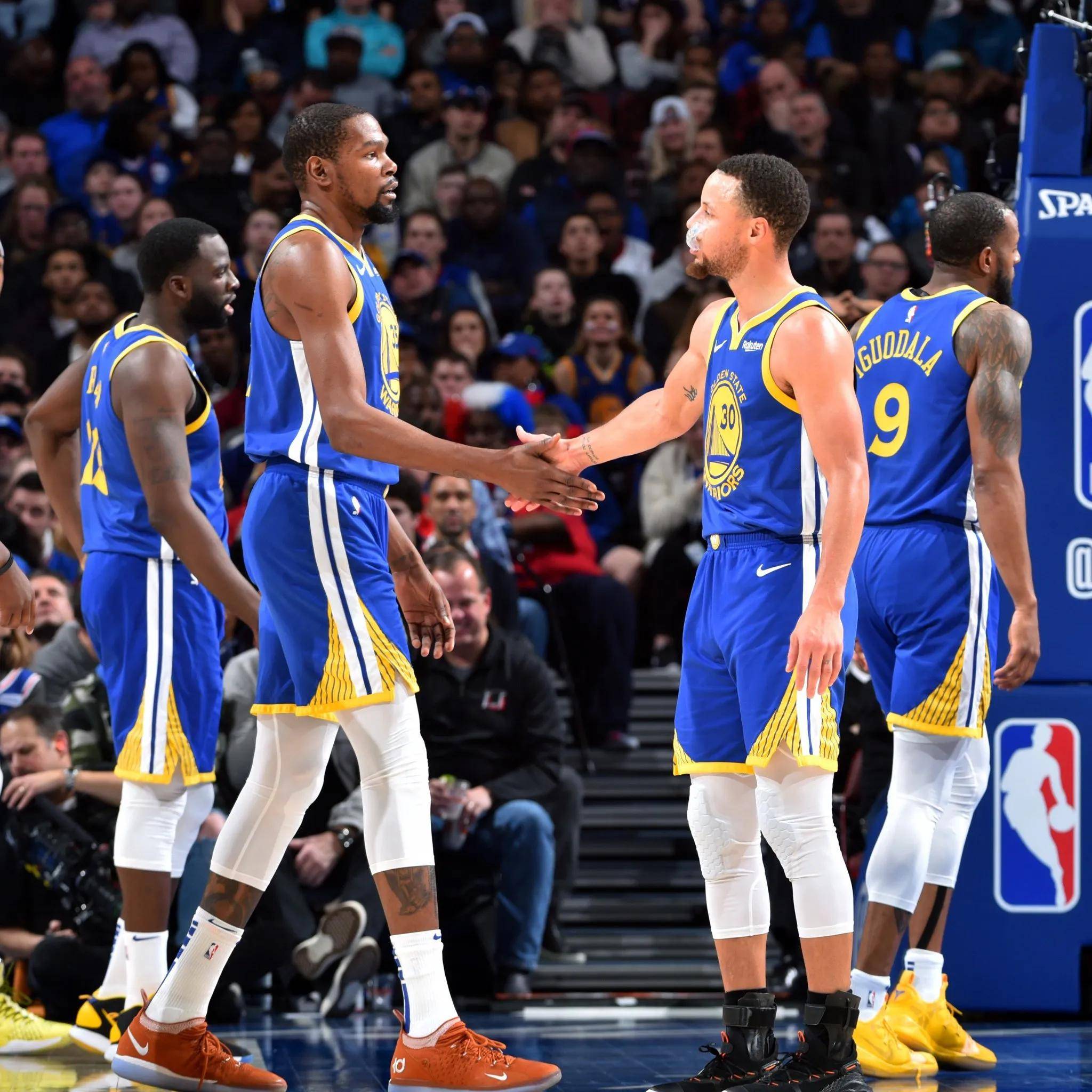 转折点!克里夫兰骑士篮板制胜;世俱杯赛后攻防权衡;管理层满意;阵容厚度经受考验的简单介绍 转折点!克里夫兰骑士篮板制胜;世俱杯赛后攻防权衡;管理层满意;阵容厚度经受考验的简单介绍