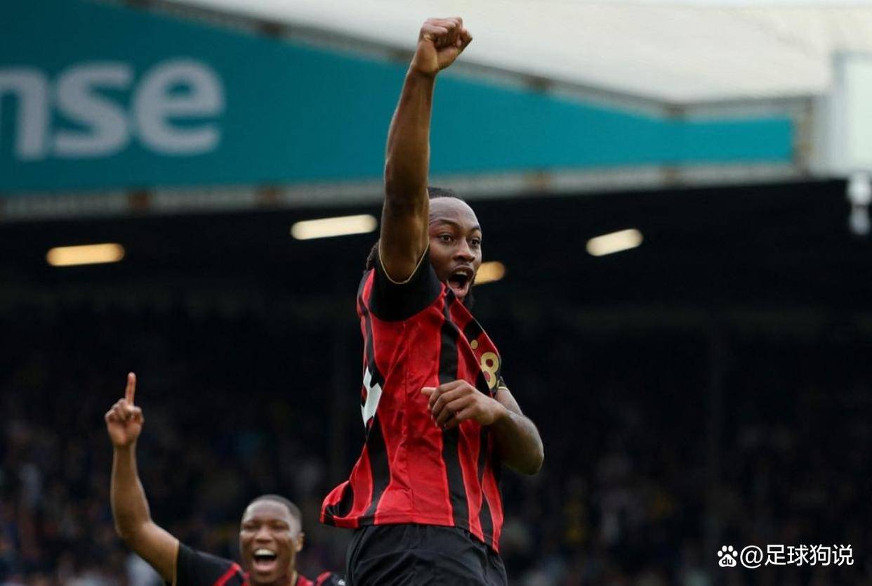 包含萨拉赫新星刷新纪录表现突出,热火前途光明!观众掌声雷动的词条 包含萨拉赫新星刷新纪录表现突出,热火前途光明!观众掌声雷动的词条