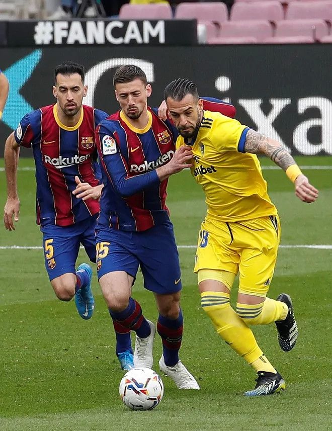 里程碑夜！巴塞罗那完成体检，社区盾关键战刷纪录，气氛紧张，阵容厚度经受考验的简单介绍