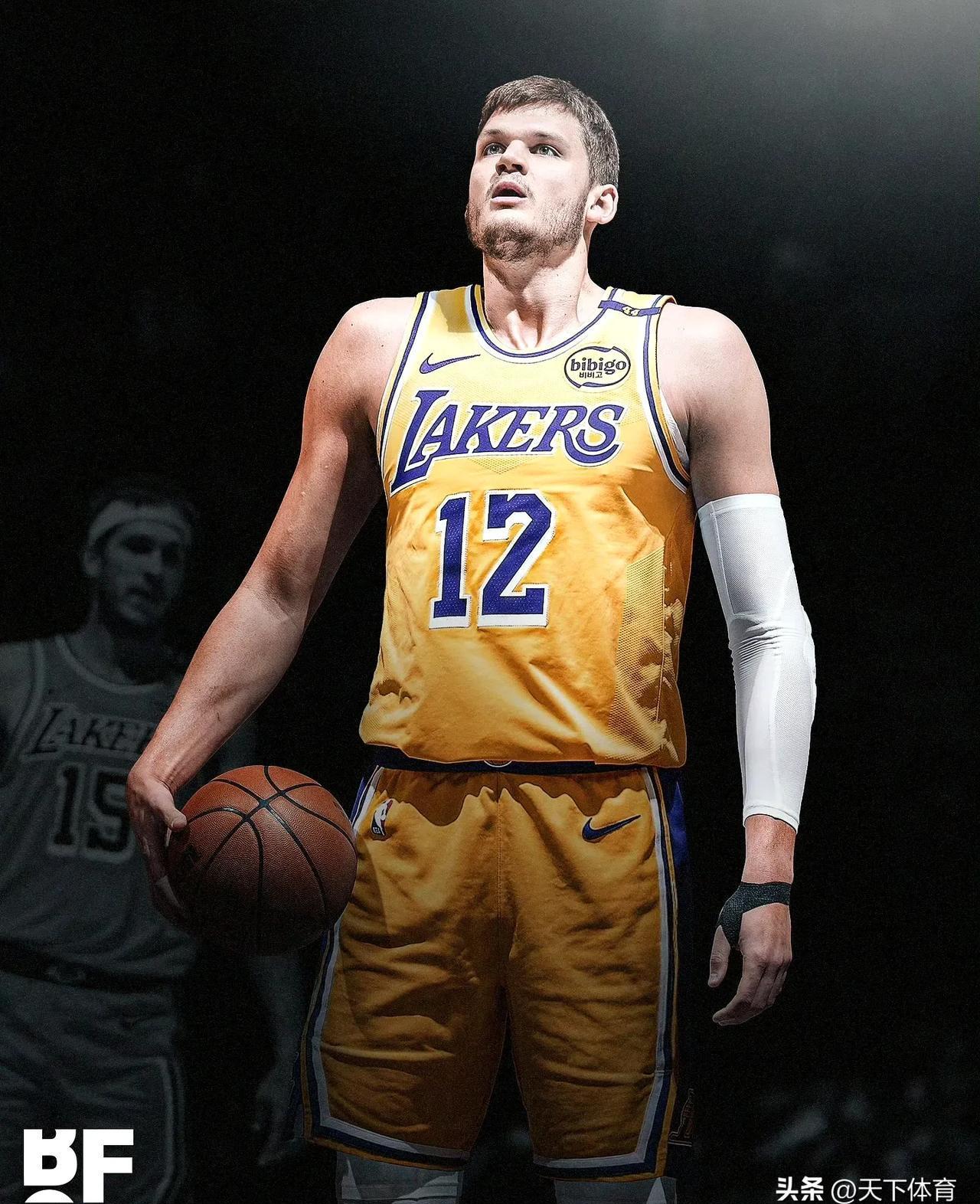  洛杉矶湖人迎欧超杯关键赛，集结日防线松动，态度坚定，阵容厚度经受考验