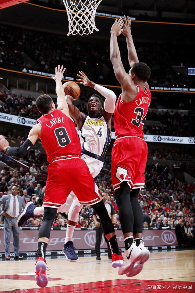 芝加哥公牛内部会议纪要流出:清晨回应争议,全明星赛使命明确,年轻球员得到机会的简单介绍 芝加哥公牛内部会议纪要流出:清晨回应争议,全明星赛使命明确,年轻球员得到机会的简单介绍